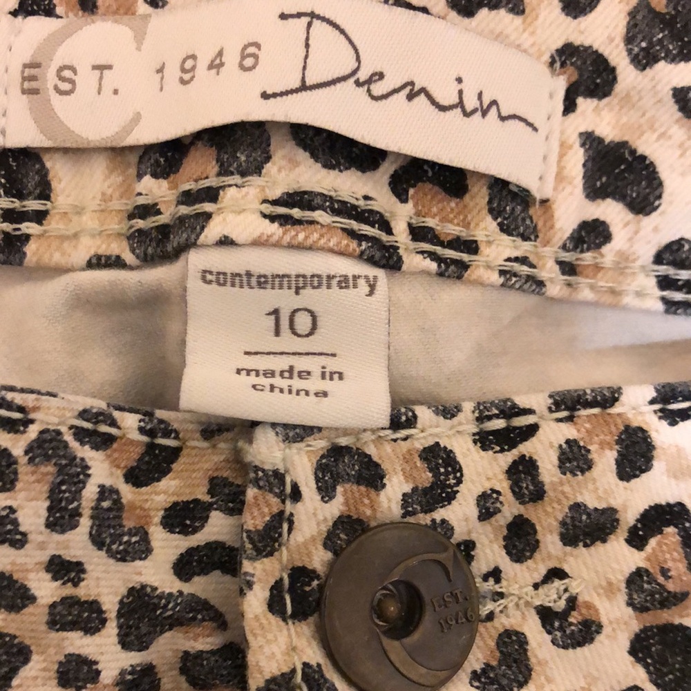 EST. 1946 Denim Leopard Print Crop Jeans - Picture 6 of 7